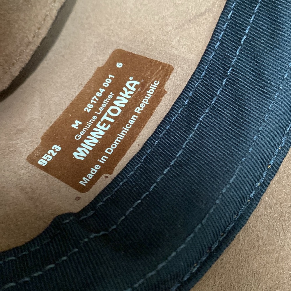 Minnetonka Unisex Tan Leather Fold Up Hat - Picture 9 of 17